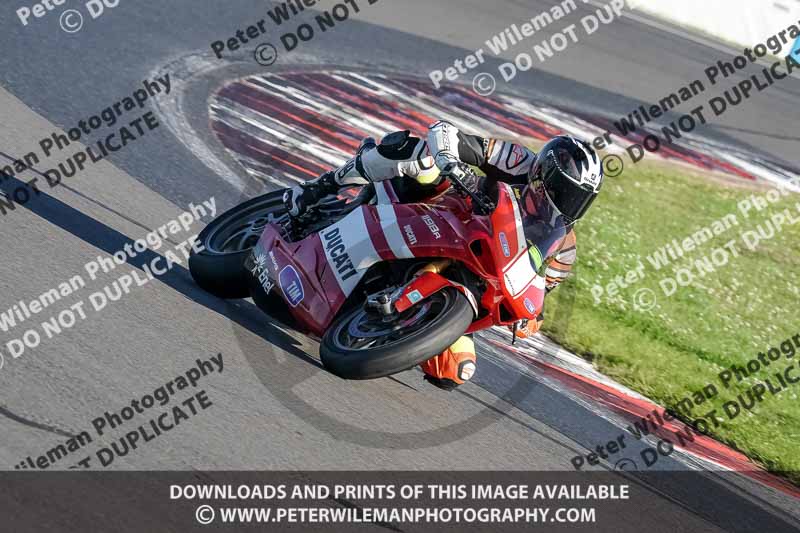 donington no limits trackday;donington park photographs;donington trackday photographs;no limits trackdays;peter wileman photography;trackday digital images;trackday photos